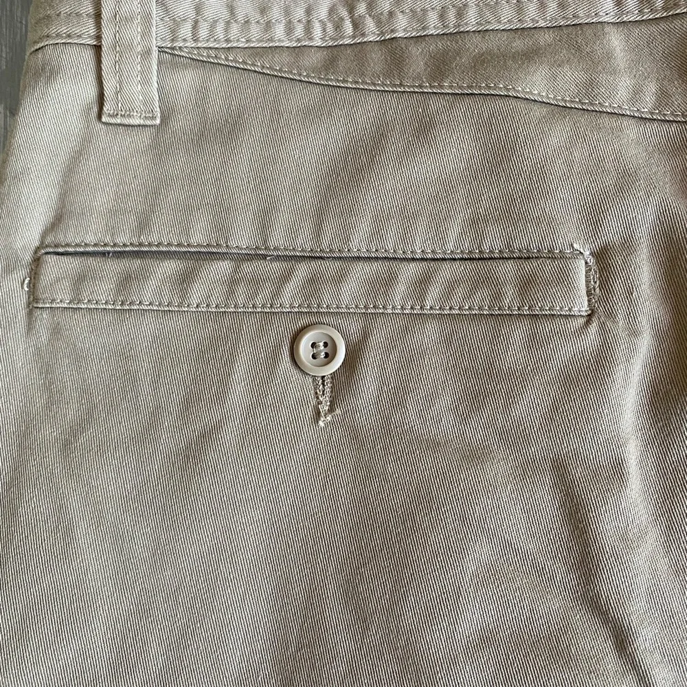 Volcom tan men’s shorts‎ waist size 38